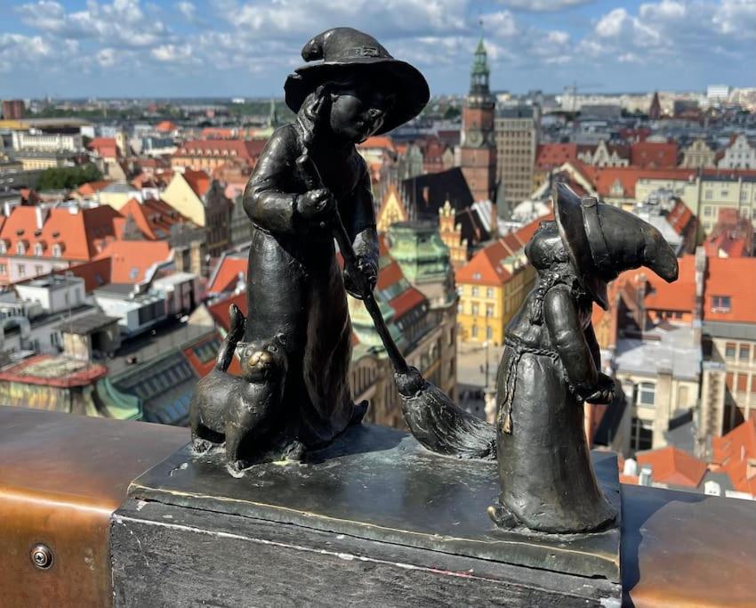 Rynek Pod Fredra Apartment Wrocław Exterior foto