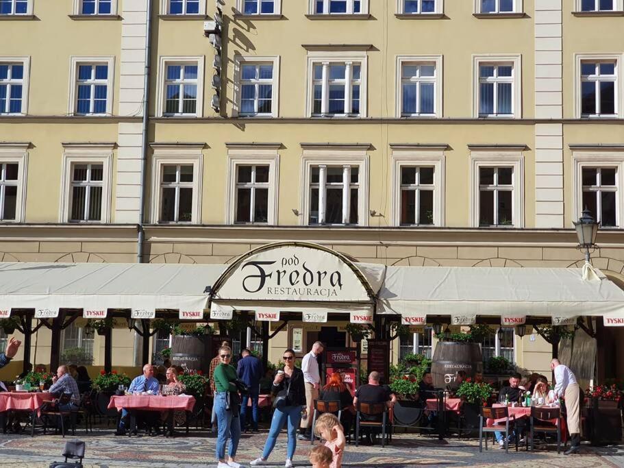Rynek Pod Fredra Apartment Wrocław Exterior foto